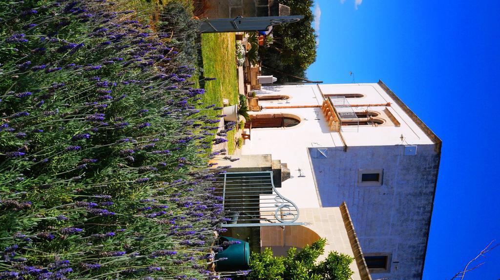 Antica Masseria Carparelli Guest House Остуни Екстериор снимка